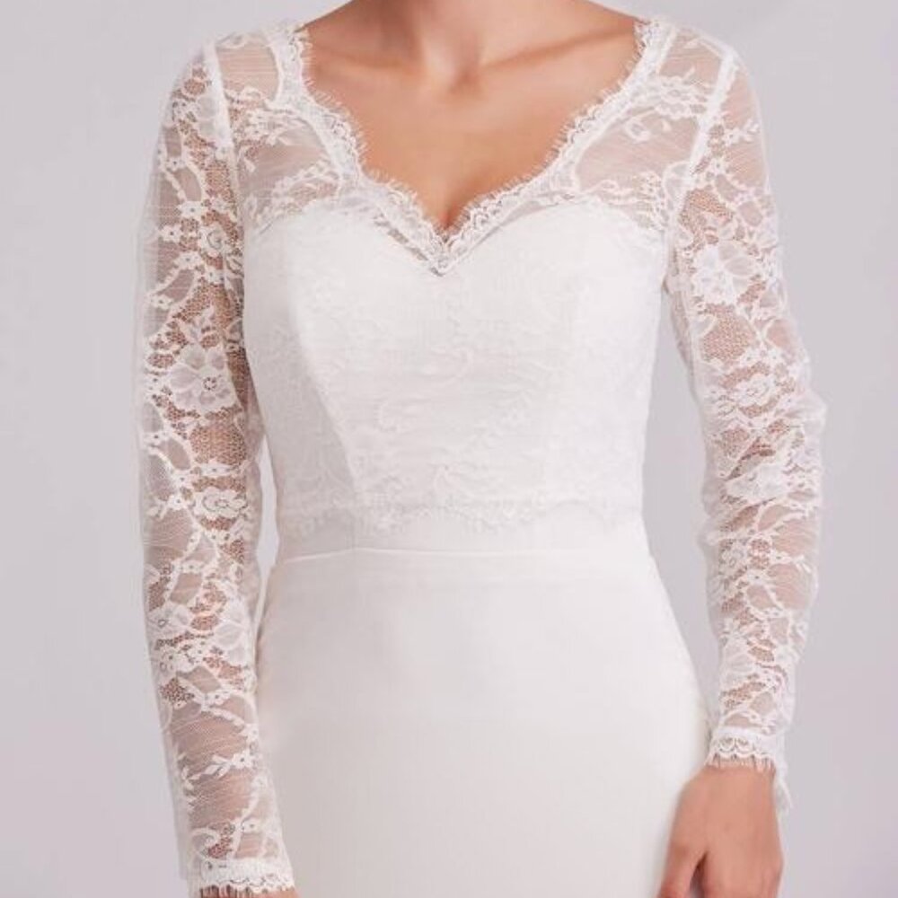 Makin Tulle Cape